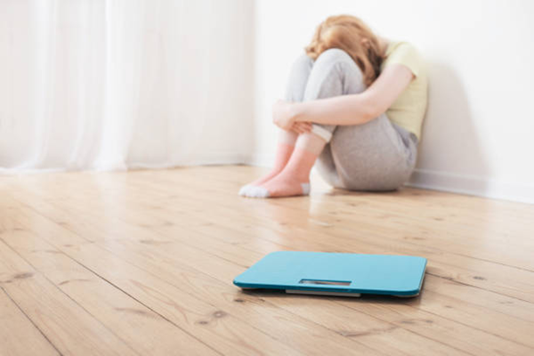 5 Signs of Anorexia