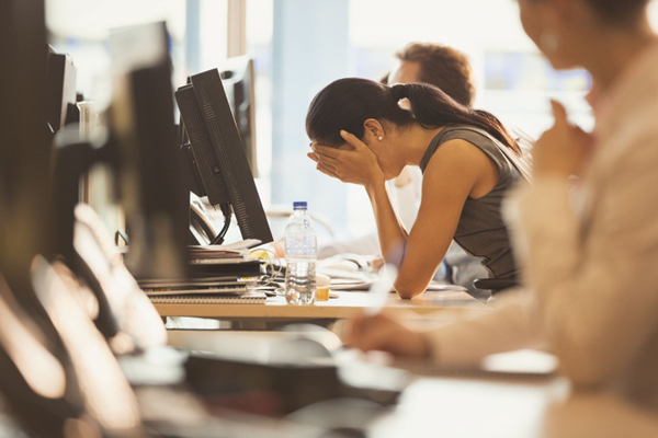 Is Your 9-to-5 Job Disrupting Your Sleep? Discover How Medical Cannabis Can Offer Relief